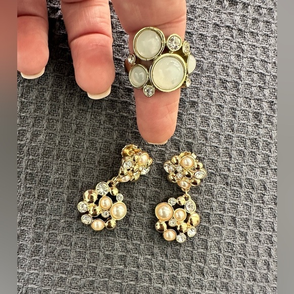 Mob Wife Glam Glitzy Romantic Feminine Gold, Crystal & Pearl Earrings. - Picture 2 of 8